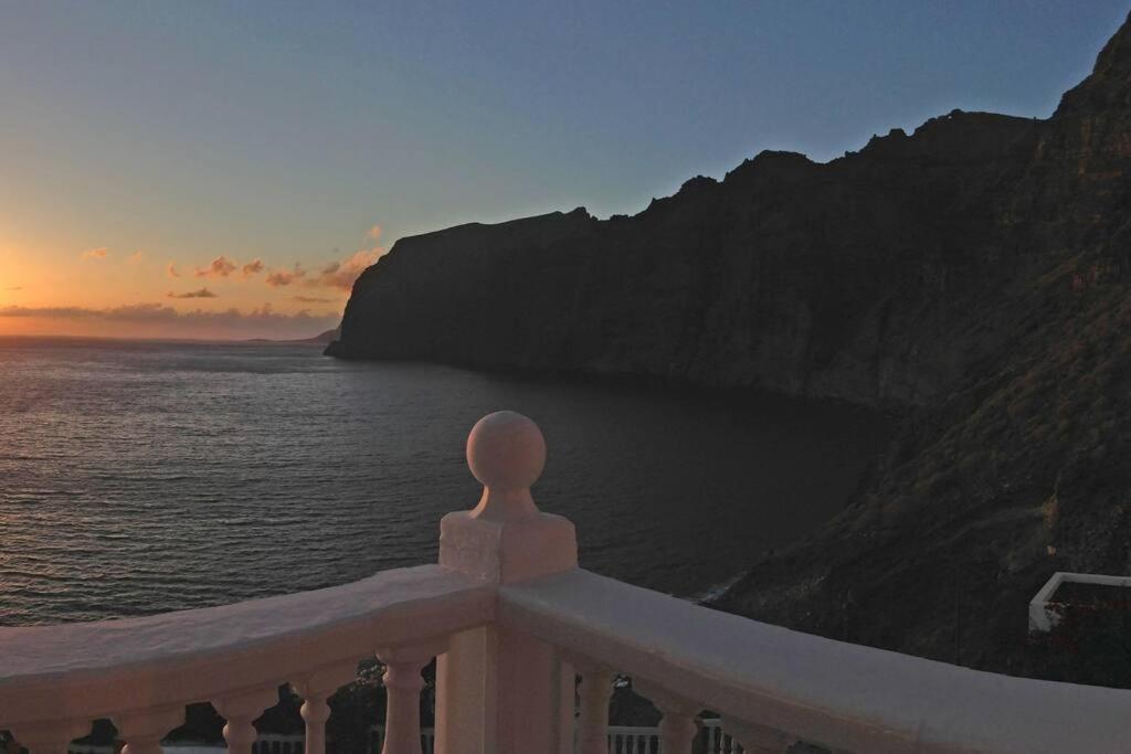 Apartamento incleibles vistas al océano y piscina. Acantilado de los Gigantes Esterno foto